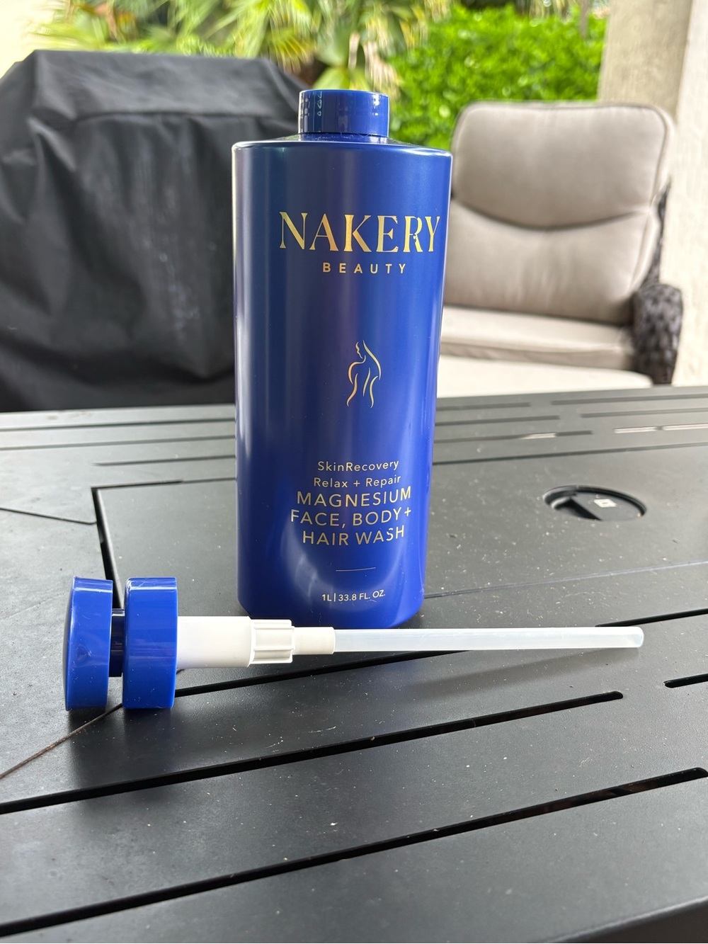 Nakery Beauty Magnesium Face Body Hair Wash 33.8 oz NEW + Pump